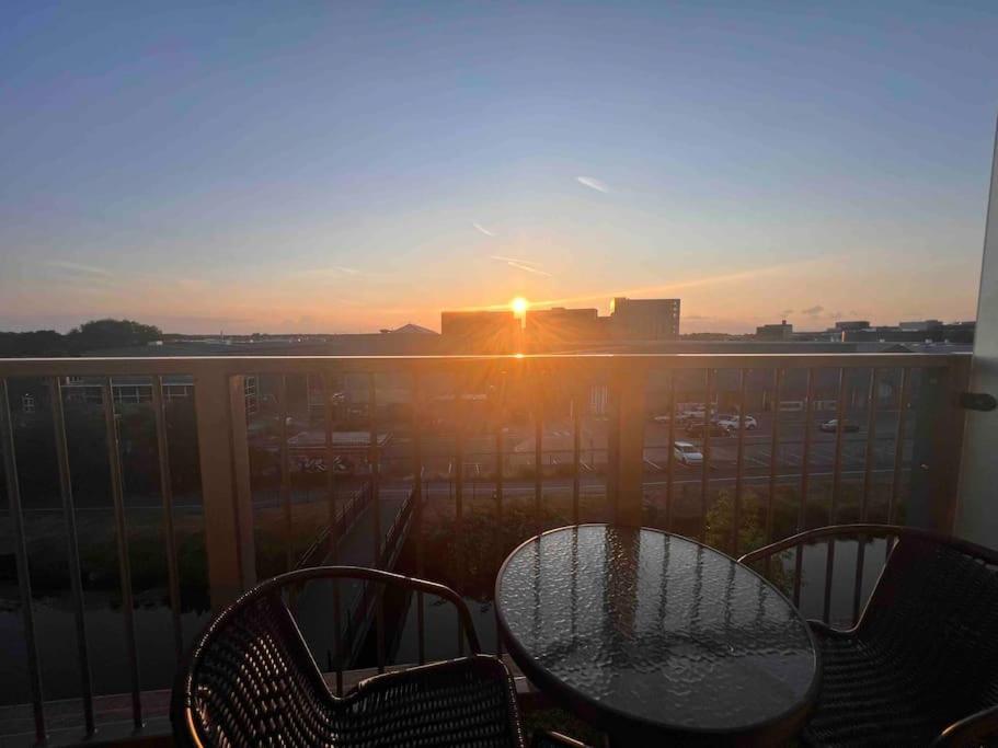 Lincoln View Sleeps 4 Balcony Self Check-In 아파트 외부 사진