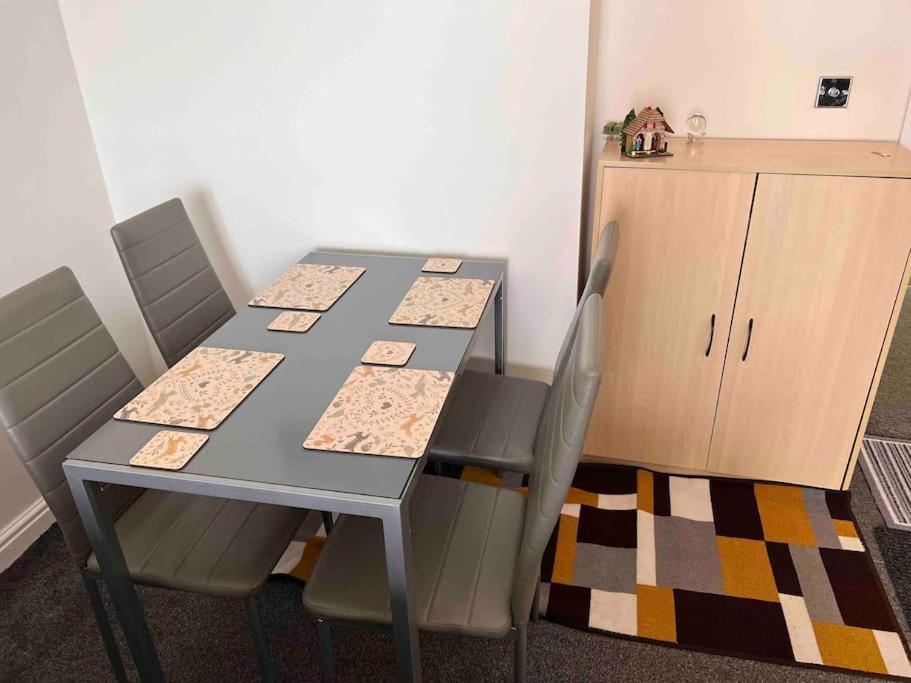 Lincoln View Sleeps 4 Balcony Self Check-In 아파트 외부 사진